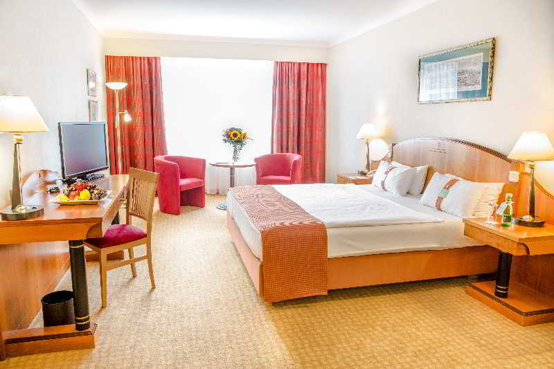 Hilton Garden Inn Vienna South Bagian luar foto