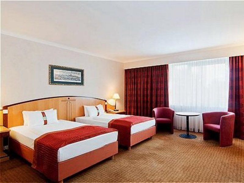 Hilton Garden Inn Vienna South Bagian luar foto